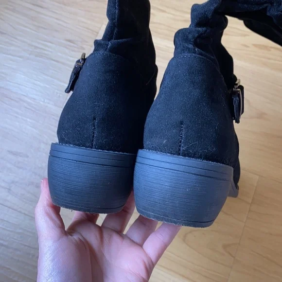 🌙 Black Pointed Toe Cowgirl Boots - Picture 6 of 9